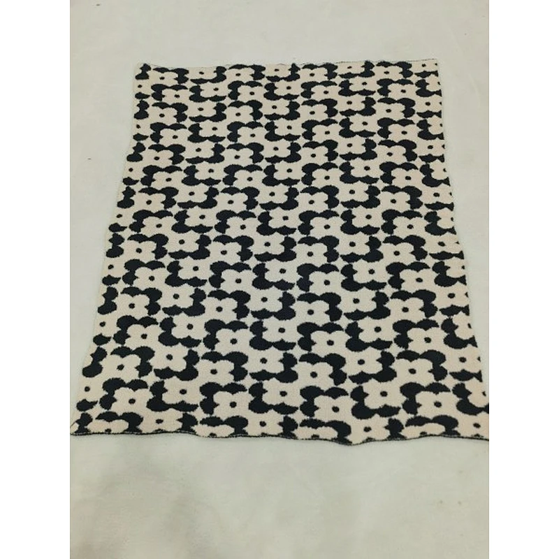 flowers jacquard polyester knit throw